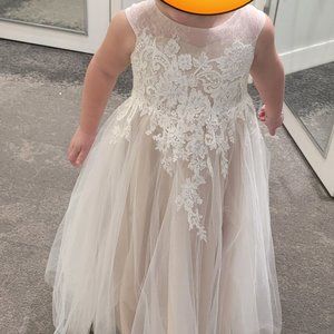Davids Bridal Flower Girl Dress Size 4